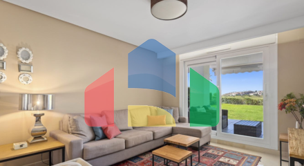 Элегантная квартира с садом, террасой и видом на поле для гольфа