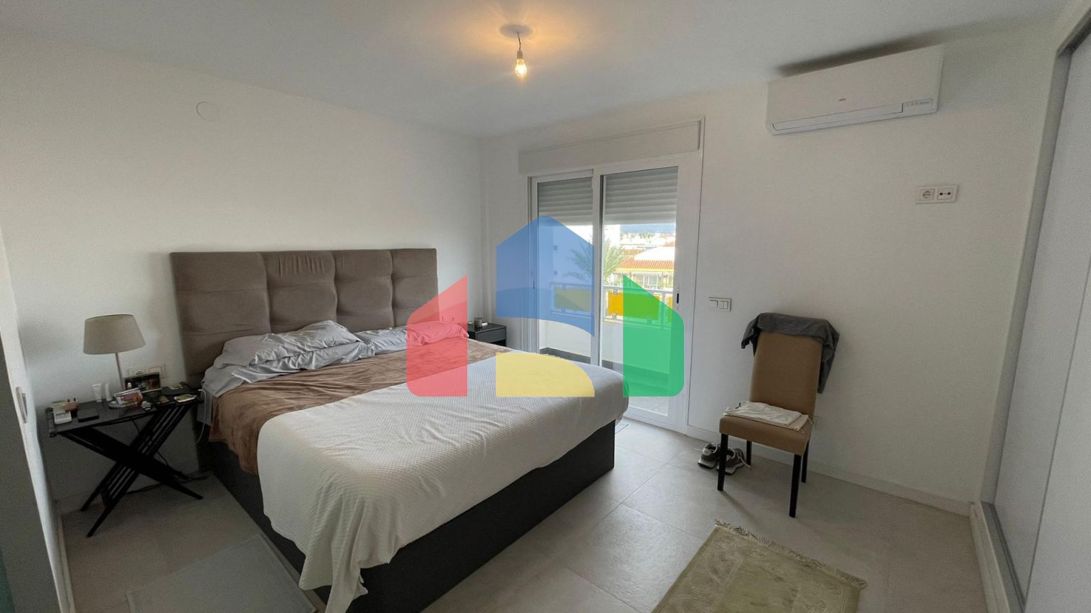 Потрясающая 3х комнатная  квартира на последнем этаже в Марбелье