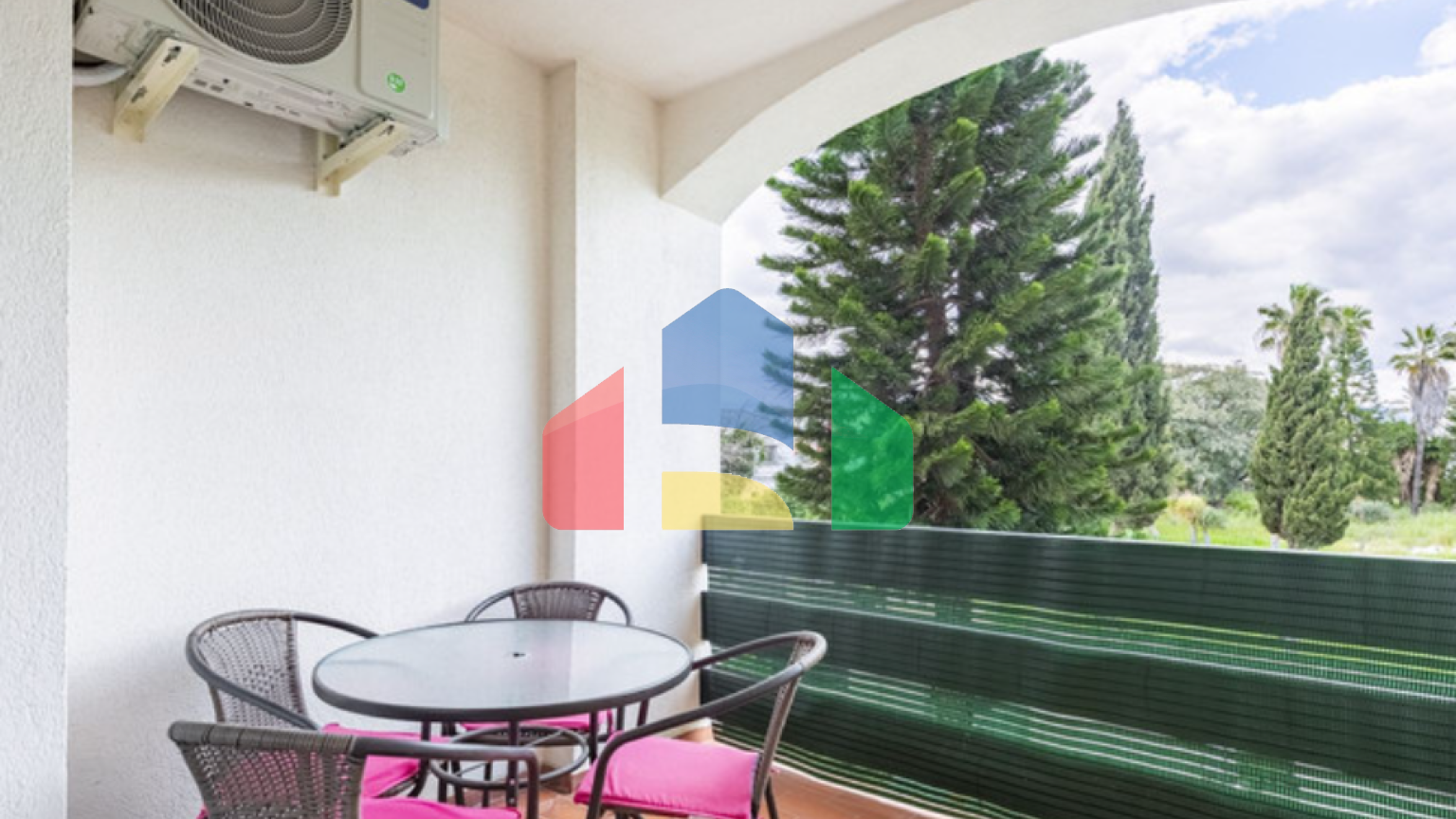 Квартира на среднем этаже на продажу в Сан-Педро-де-Алькантарa