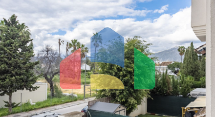 Квартира на среднем этаже на продажу в Сан-Педро-де-Алькантарa