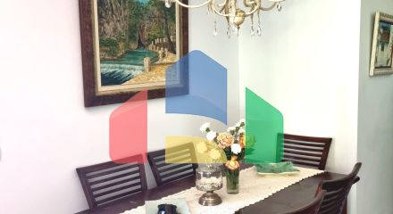 Дом с садом, бассейном и инвестиционным потенциалом рядом с городом