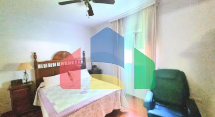 Дом с садом, бассейном и инвестиционным потенциалом рядом с городом