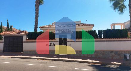 Вилла в Сьюдад Кесада ID B15301 Вилла в Сьюдад Кесада ID B15301