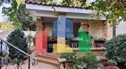 ВИЛЛА С БАССЕЙНОМ. 5 СПАЛЕН. 4 ВАННЫХ КОМНАТ. УЧАСТОК 850 М2. ПЛОЩАДЬ 364 М2. БАССЕЙН. ВИЛЛА С БАССЕЙНОМ. 5 СПАЛЕН. 4 ВАННЫХ КОМНАТ. УЧАСТОК 850 М2. ПЛОЩАДЬ 364 М2. БАССЕЙН.