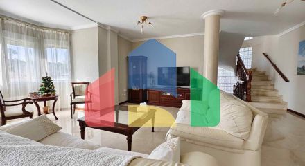 ВИЛЛА С БАССЕЙНОМ. 5 СПАЛЕН. 4 ВАННЫХ КОМНАТ. УЧАСТОК 850 М2. ПЛОЩАДЬ 364 М2. БАССЕЙН. ВИЛЛА С БАССЕЙНОМ. 5 СПАЛЕН. 4 ВАННЫХ КОМНАТ. УЧАСТОК 850 М2. ПЛОЩАДЬ 364 М2. БАССЕЙН.