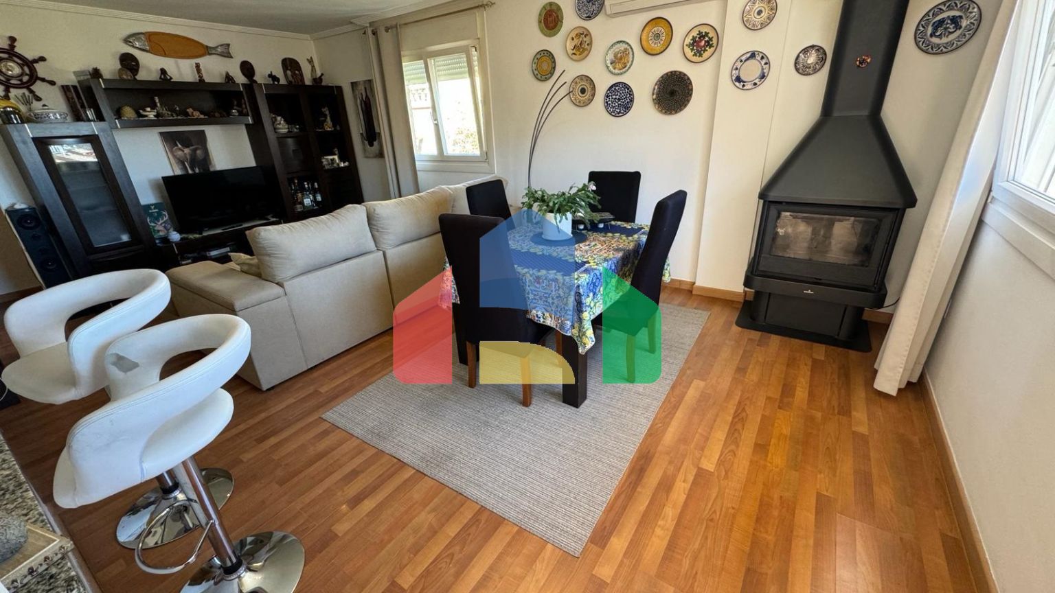 Эффектная вилла с бассейном рядом с полем для гольфа в Сьюдад Кесада