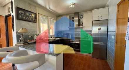 Эффектная вилла с бассейном рядом с полем для гольфа в Сьюдад Кесада