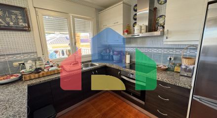 Эффектная вилла с бассейном рядом с полем для гольфа в Сьюдад Кесада