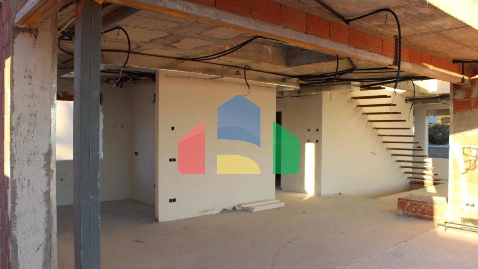 Продаётся новый дом.Сдача в эксплуатацию .Цена 890.000