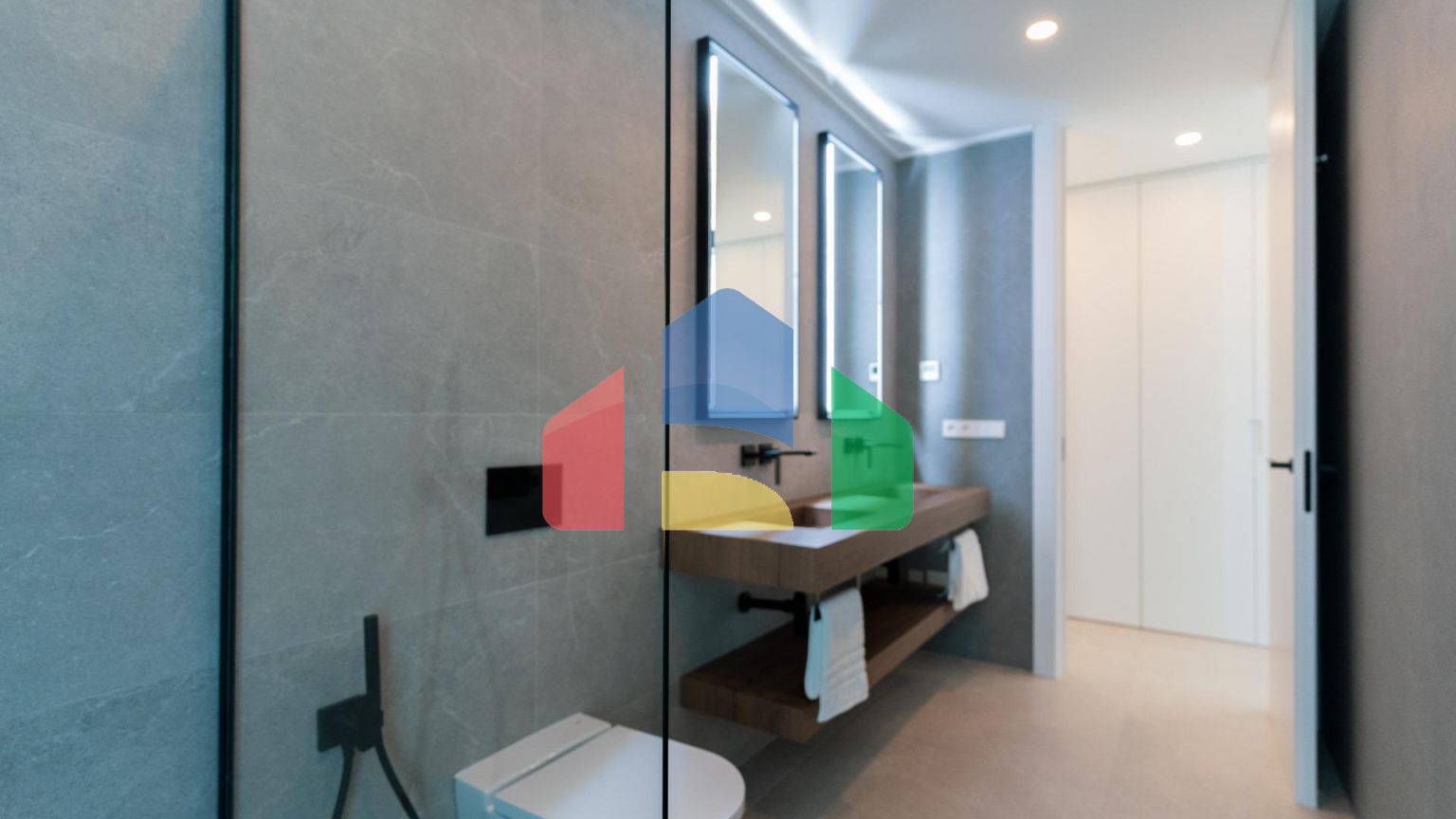 Эксклюзивная вилла в Сьюдад-Кесада на поле для гольфа Ла Маркеса