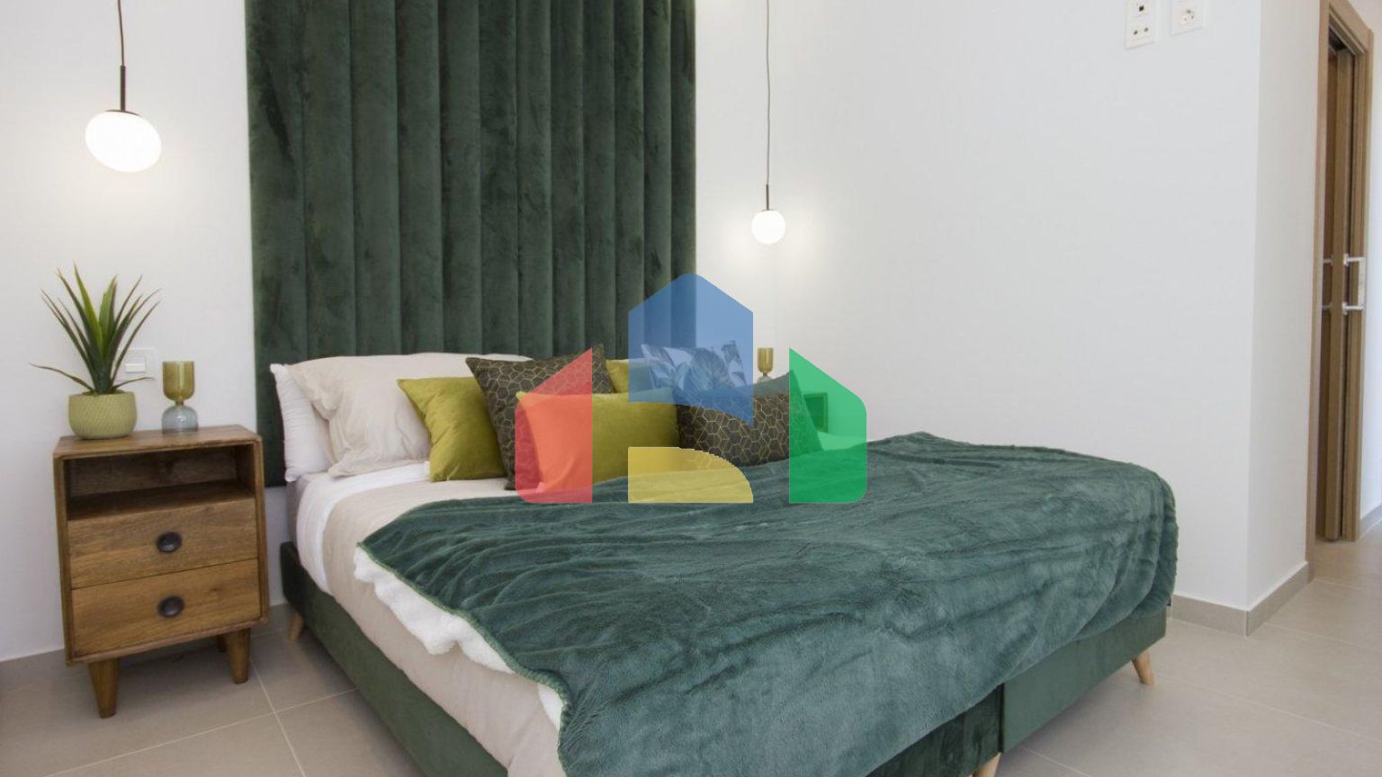 СОВЕРШЕННО НОВЫЕ ВИЛЛЫ В CIUDAD QUESADA !!!