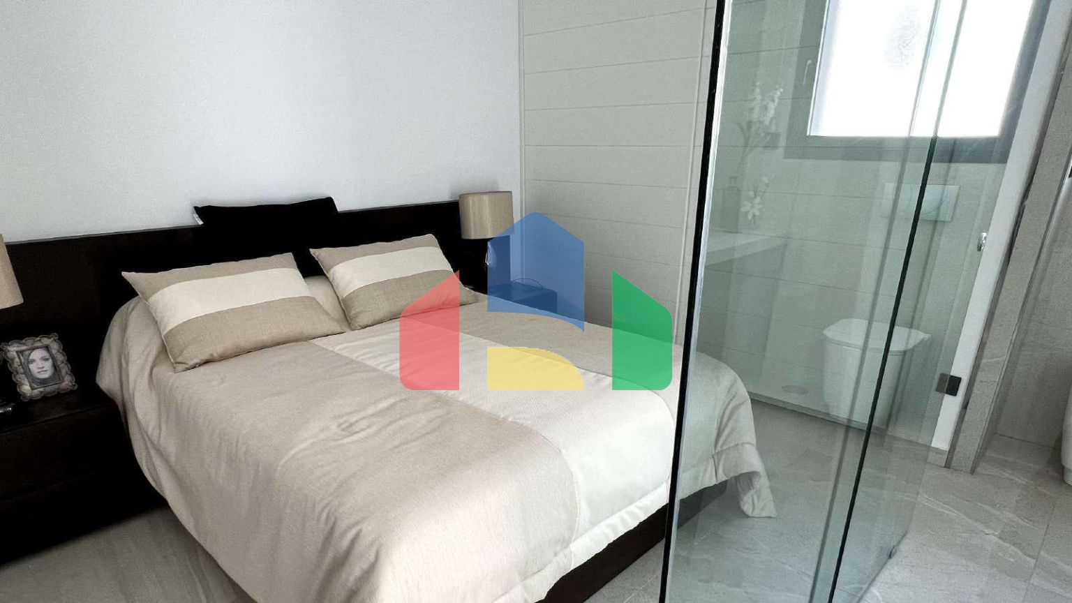 Эксклюзивные новые виллы в Сьюдад-Кесада — дизайн, комфорт и привилегированное расположение