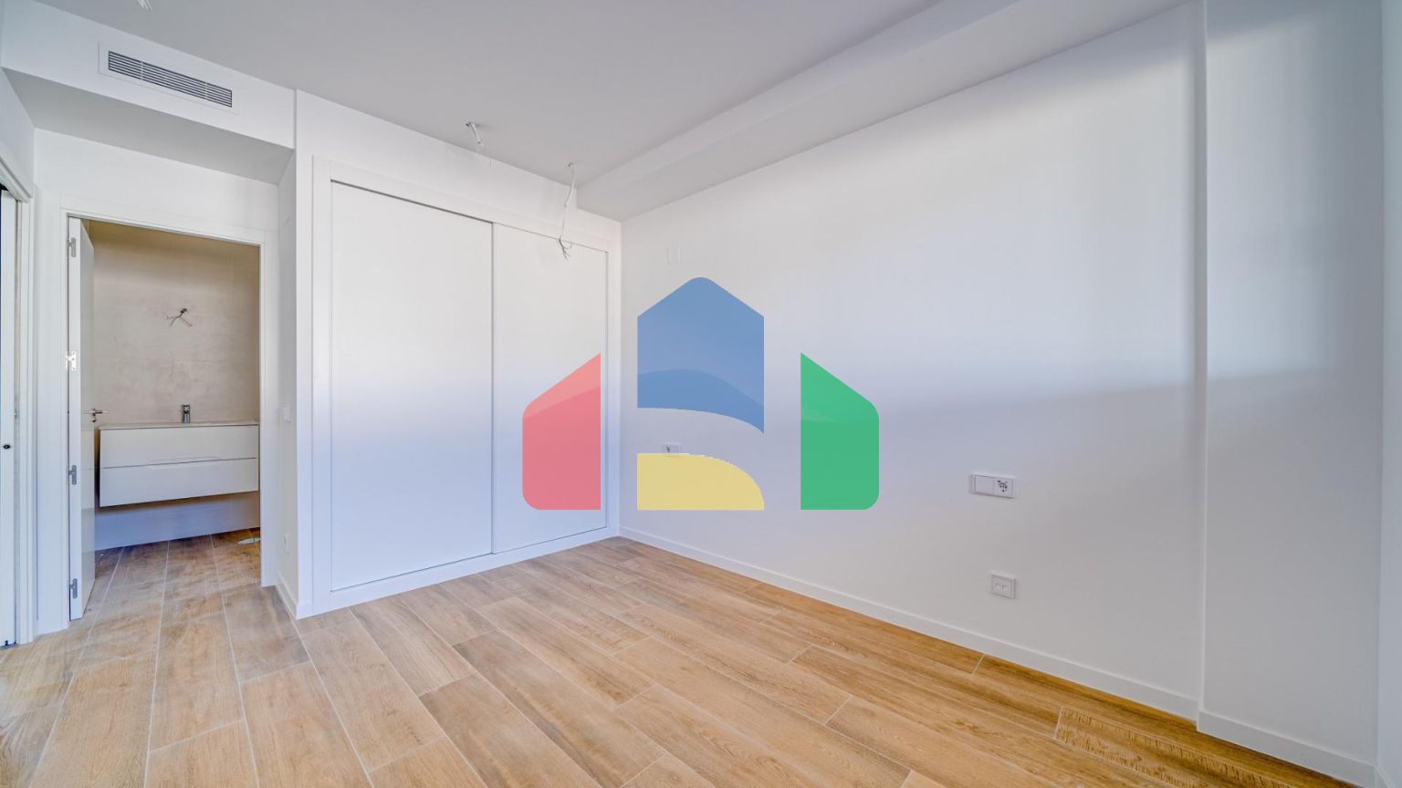 Просторный, новый дуплекс в Финестрате