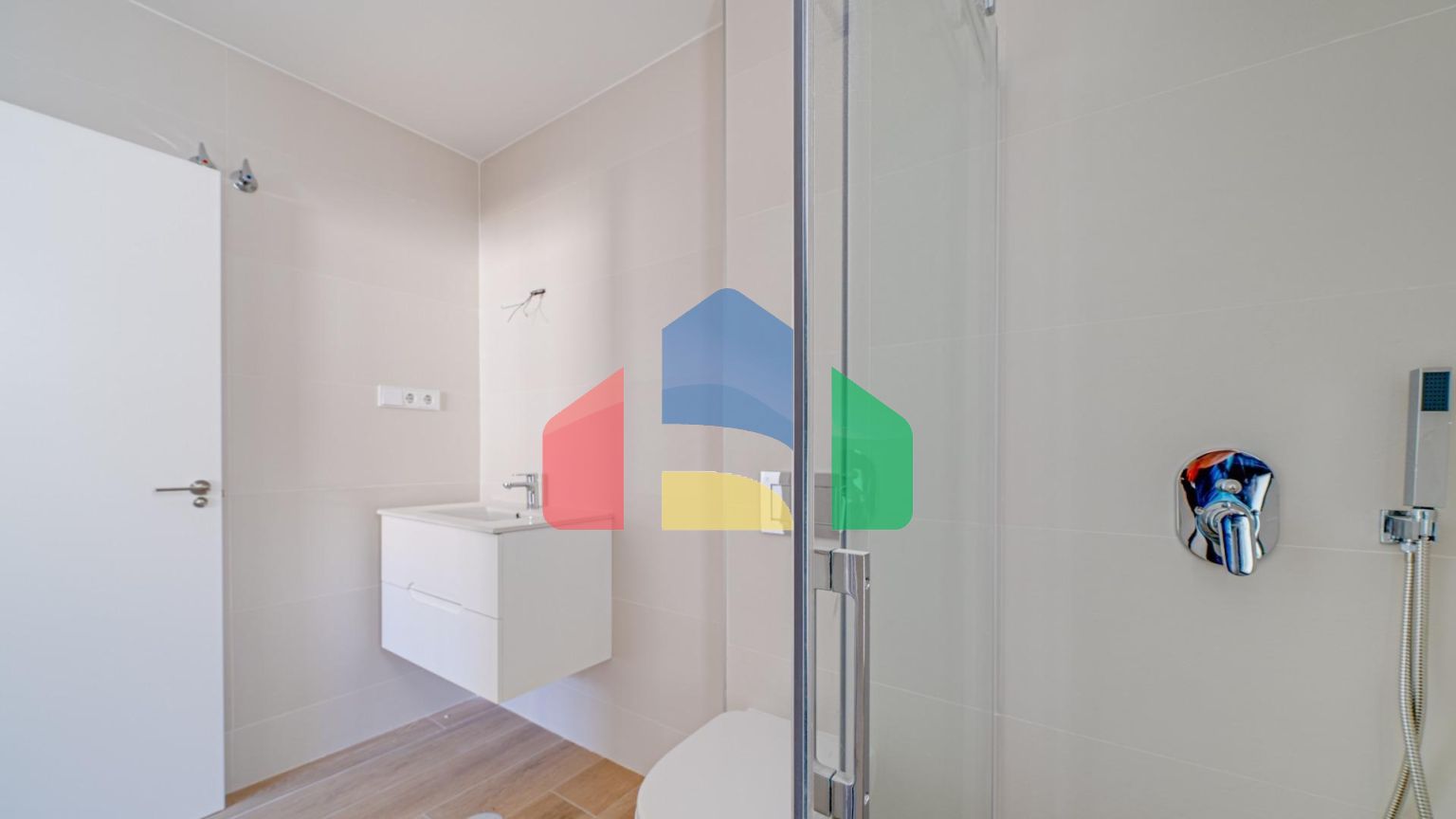 Просторный, новый дуплекс в Финестрате