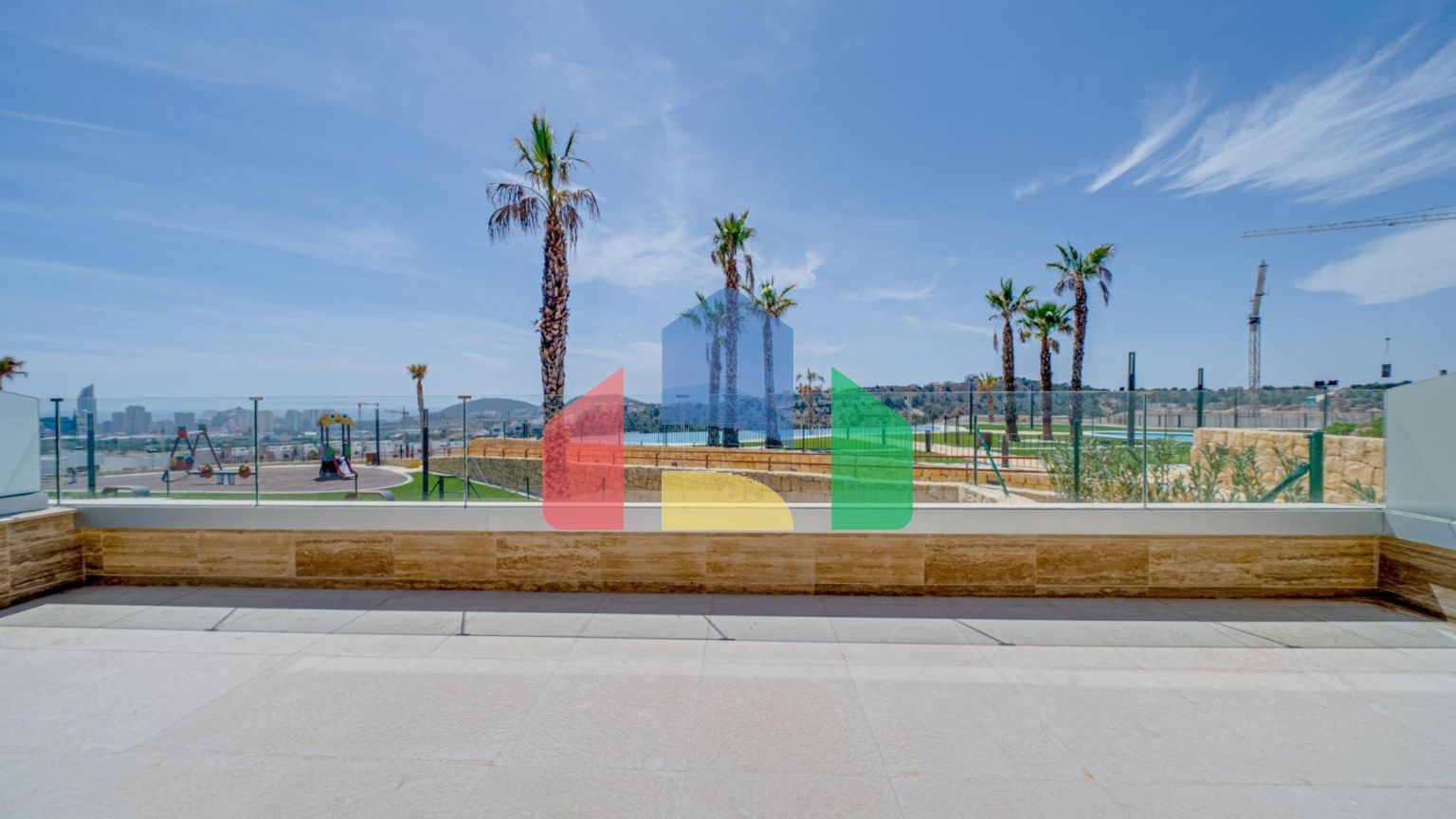 Просторный, новый дуплекс в Финестрате