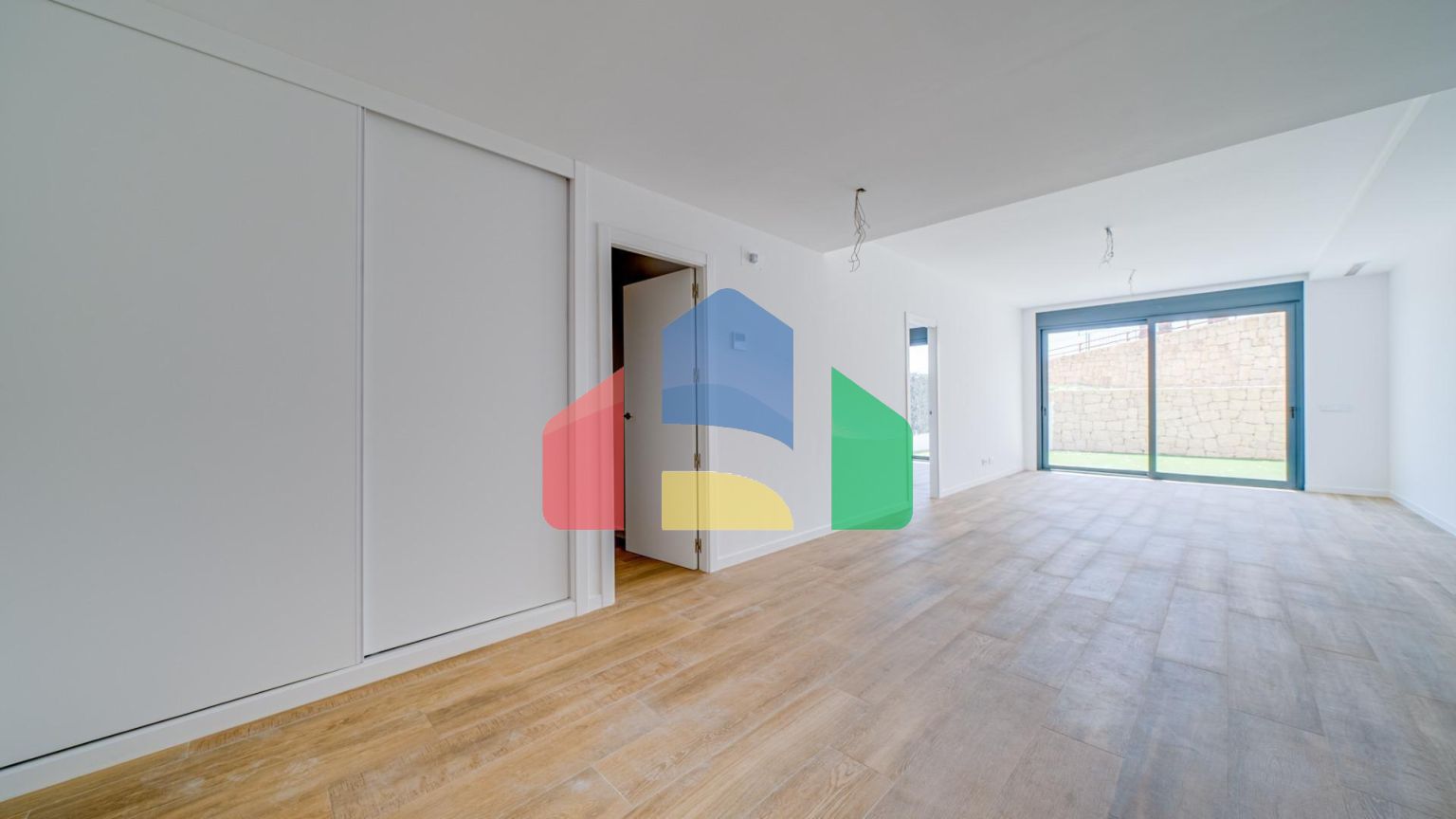 Просторный, новый дуплекс в Финестрате