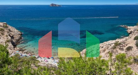 Новые квартиры и таунхаусы с видом на море Новые квартиры и таунхаусы с видом на море