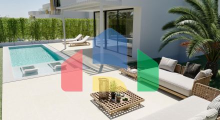 Single-family homes with private pool