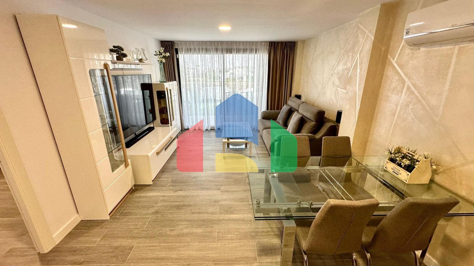 Просторный дуплекс с панорамными видами в CAMPORROSSO VILLAGE, Бенидорм