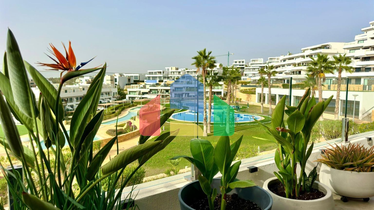 Просторный дуплекс с панорамными видами в CAMPORROSSO VILLAGE, Бенидорм