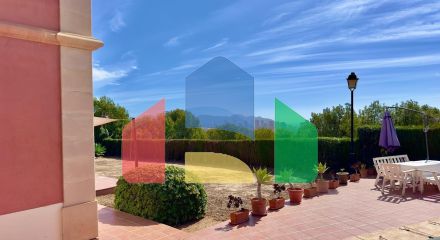 ПРОСТОРНАЯ СРЕДИЗЕМНОМОРСКАЯ ВИЛЛА В GOLF BAHIA ФИНЕСТРАТ  С ВИДАМИ