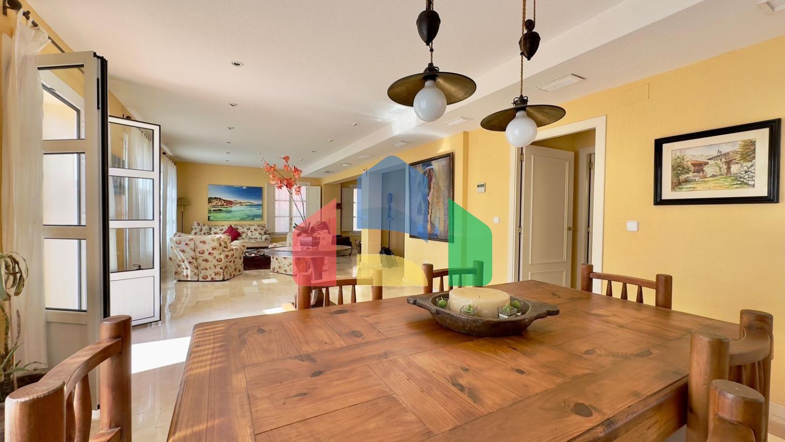 ПРОСТОРНАЯ СРЕДИЗЕМНОМОРСКАЯ ВИЛЛА В GOLF BAHIA ФИНЕСТРАТ  С ВИДАМИ