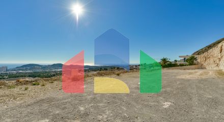 Уникальные виллы с потрясающим видом на море в Финестрате