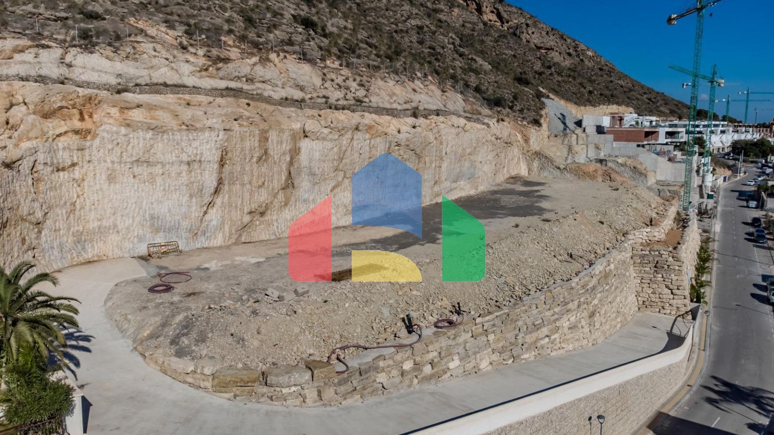 Уникальные виллы с потрясающим видом на море в Финестрате