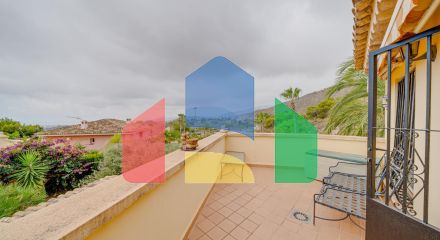 Уютный дом в Финестрате