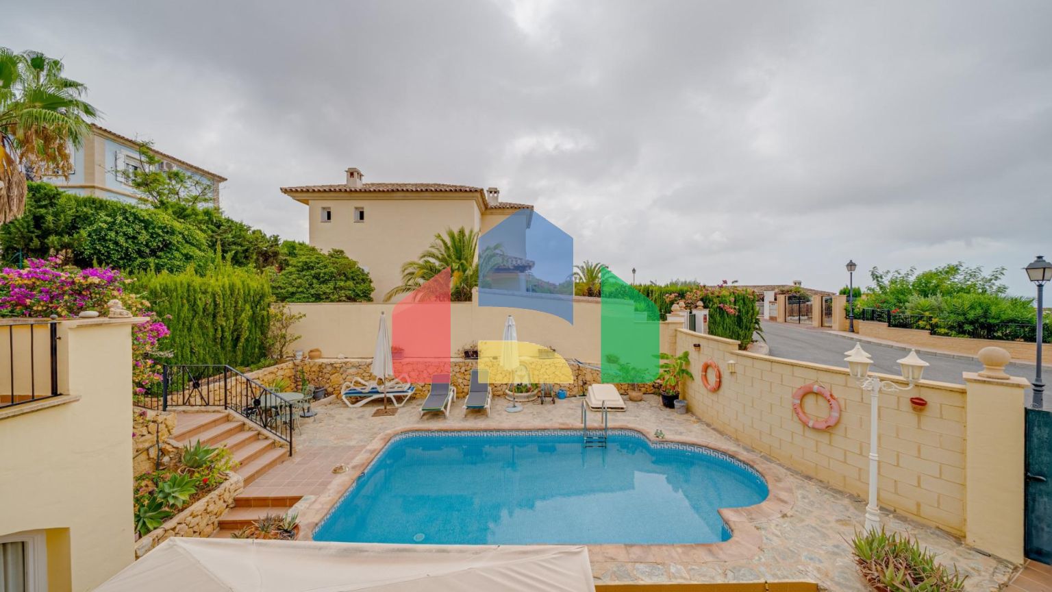 Уютный дом в Финестрате