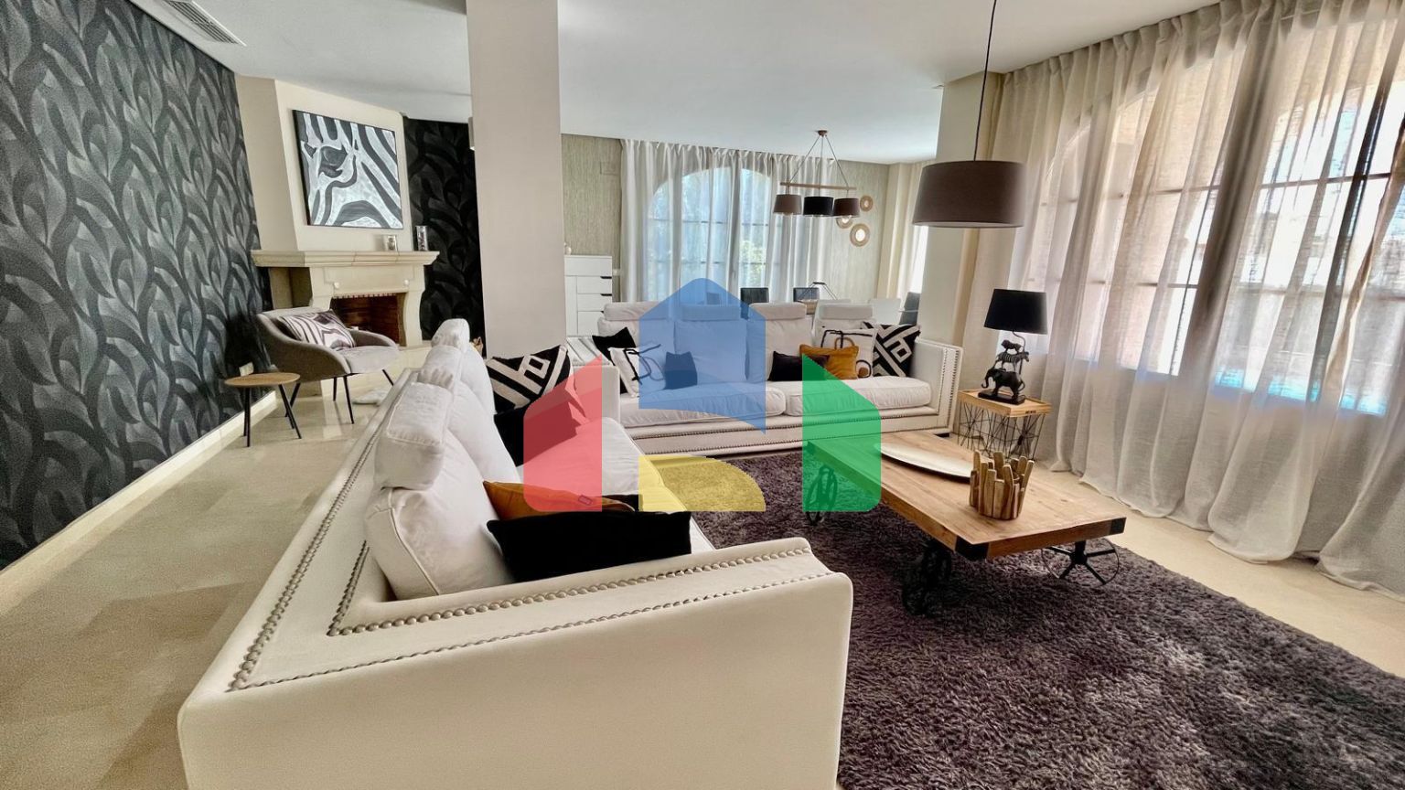 Очаровательная средиземноморская вилла с частным бассейном в Сьерра-Кортина