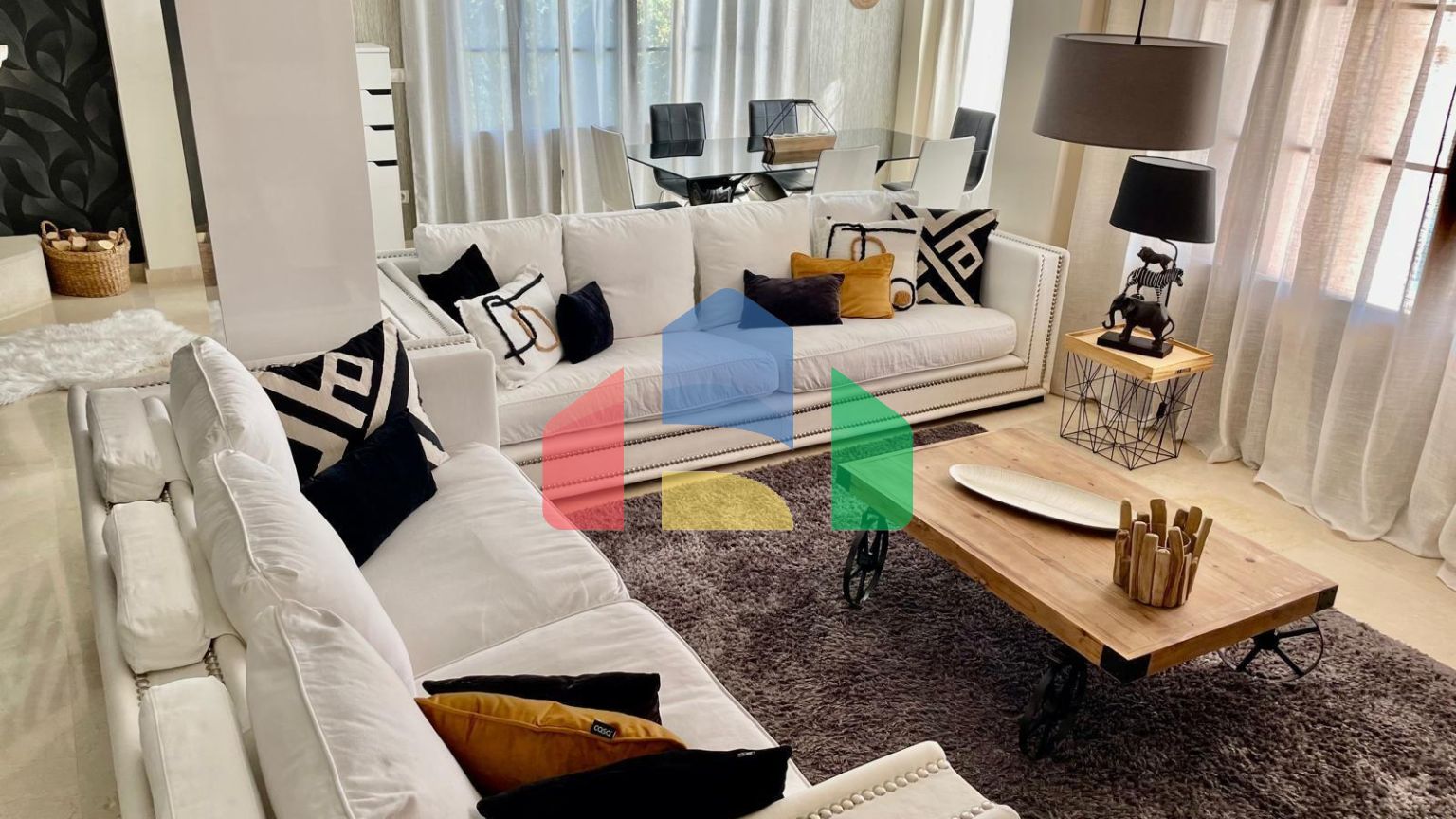 Очаровательная средиземноморская вилла с частным бассейном в Сьерра-Кортина