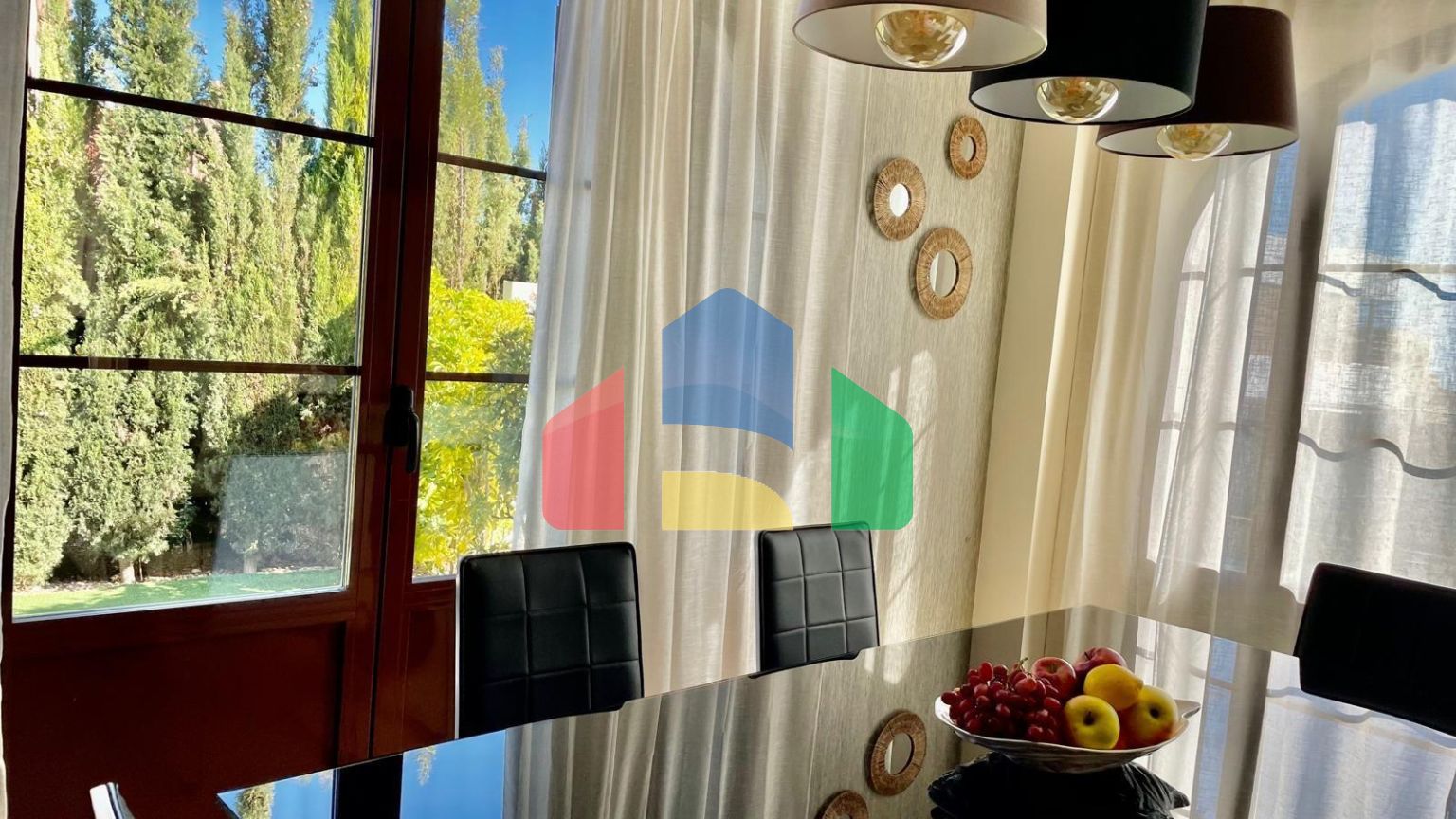 Очаровательная средиземноморская вилла с частным бассейном в Сьерра-Кортина