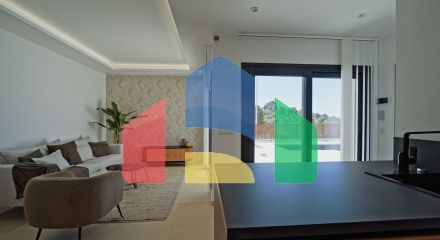 Новые эксклюзивные дизайнерские виллы с видом на море и горы Новые эксклюзивные дизайнерские виллы с видом на море и горы