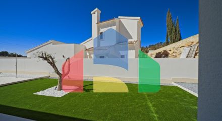 Новые эксклюзивные дизайнерские виллы с видом на море и горы Новые эксклюзивные дизайнерские виллы с видом на море и горы