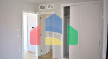 СОВРЕМЕННАЯ ВИЛЛА В НЕСКОЛЬКИХ МИНУТАХ ХОДЬБЫ ОТ БЕНИДОРМА!!!