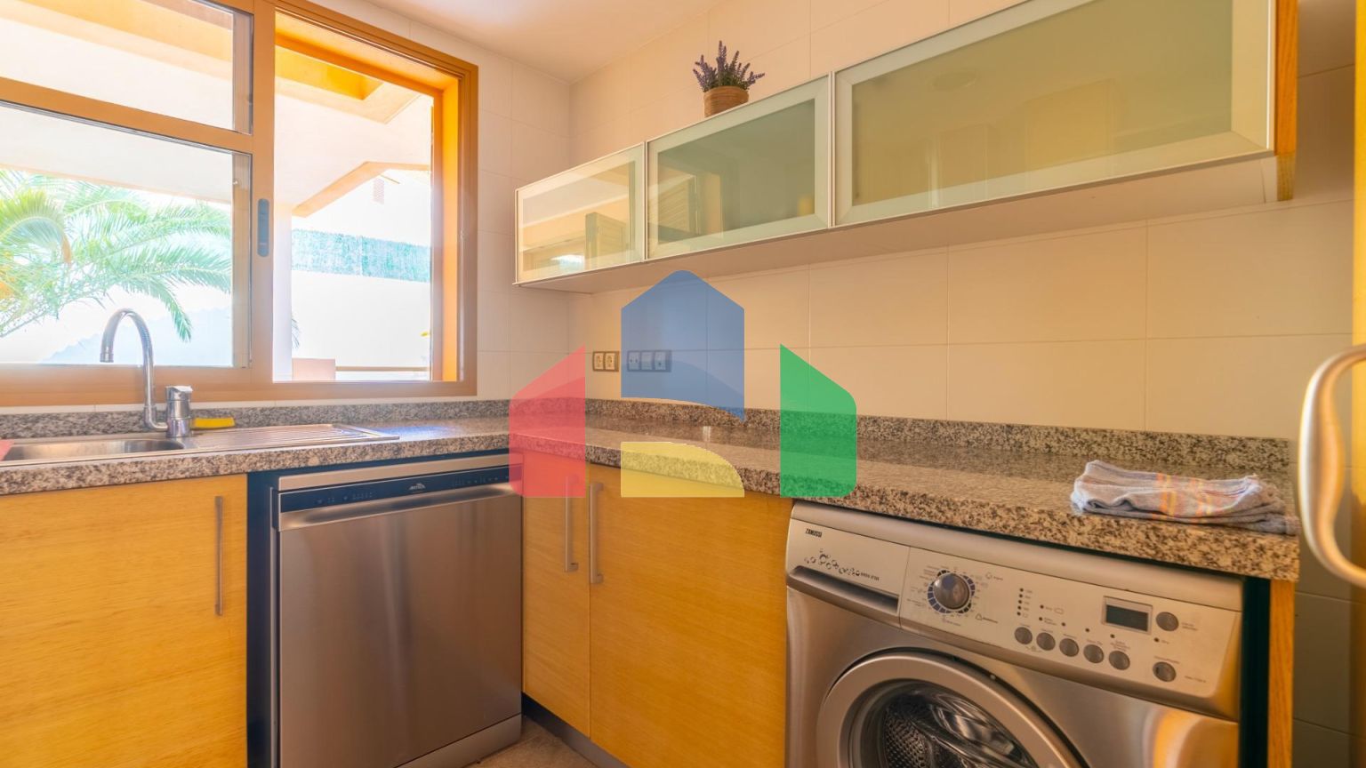 Отличная квартира в Лос Чересос: ваш новый дом в прекрасном районе Финестрат!