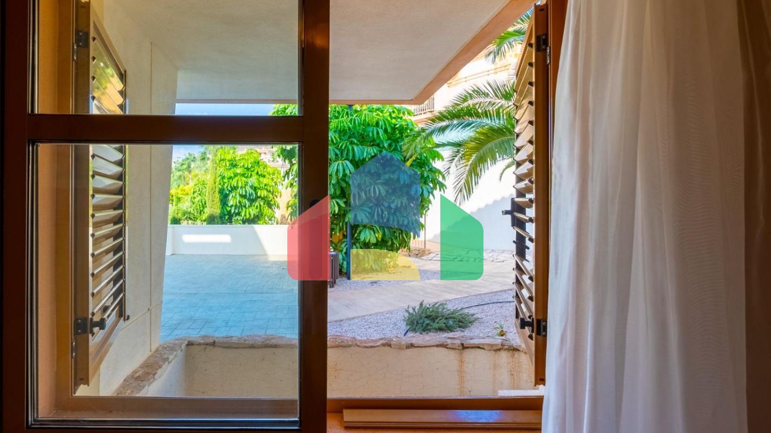 Отличная квартира в Лос Чересос: ваш новый дом в прекрасном районе Финестрат!