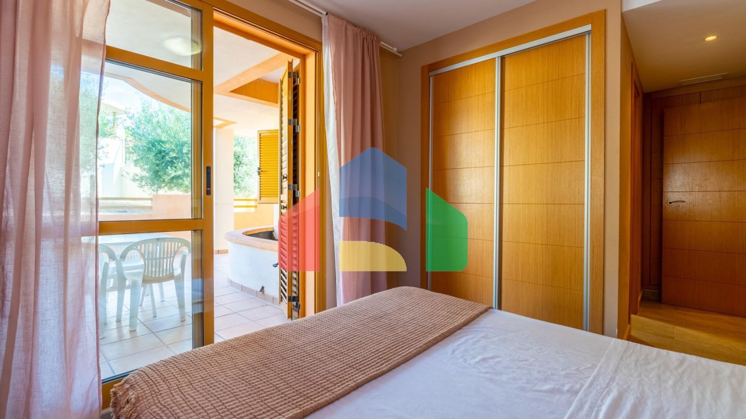 Отличная квартира в Лос Чересос: ваш новый дом в прекрасном районе Финестрат!