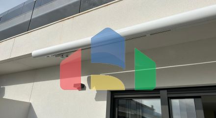 Отличная, полуновая квартира в Сьерра Кортина с видом на море!