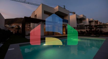 Эксклюзивные новопостроенные виллы в Сьерра Кортина