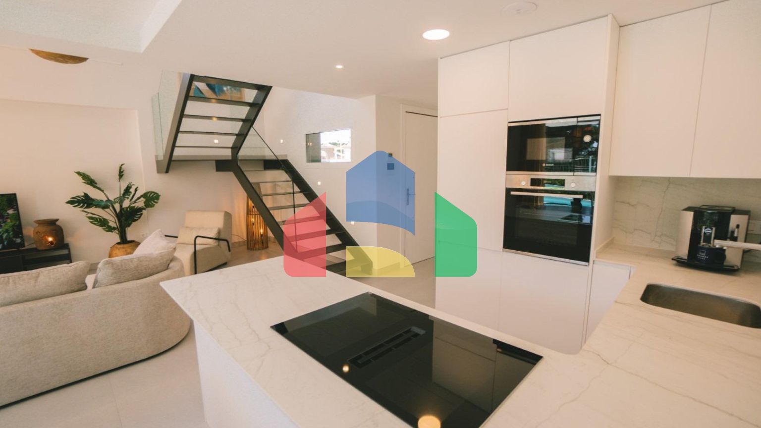 Эксклюзивные новопостроенные виллы в Сьерра Кортина