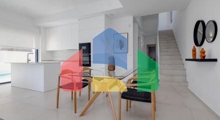 роскошных вилл в окружении зеленых зон и полей для гольфа