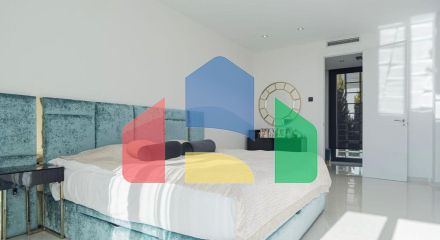 Изысканная вилла с собственным бассейном и панорамным видом в Сьерра-Кортина