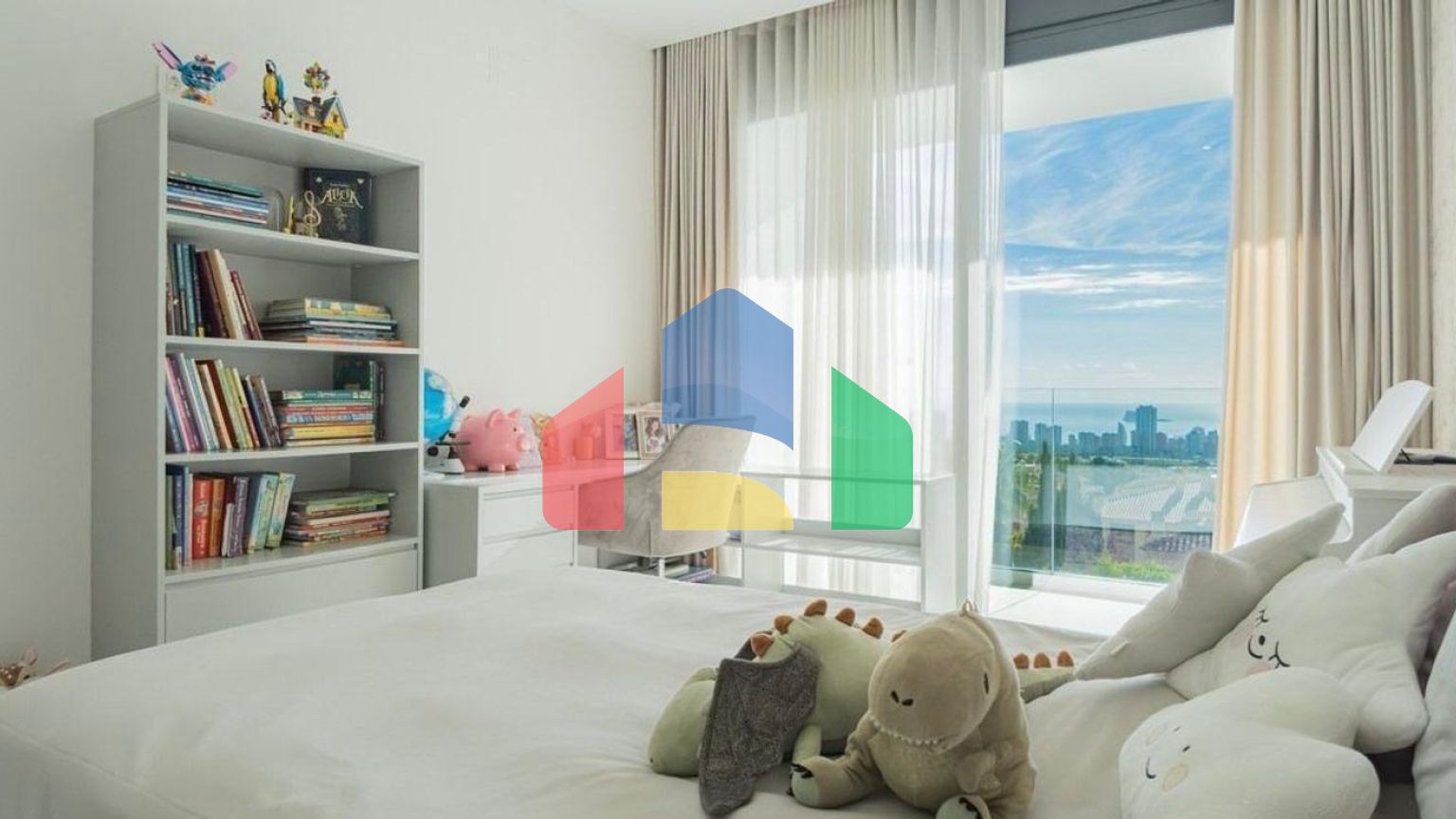 Изысканная вилла с собственным бассейном и панорамным видом в Сьерра-Кортина