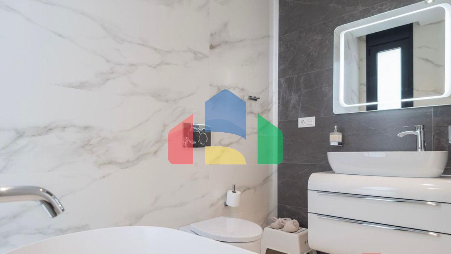 Изысканная вилла с собственным бассейном и панорамным видом в Сьерра-Кортина