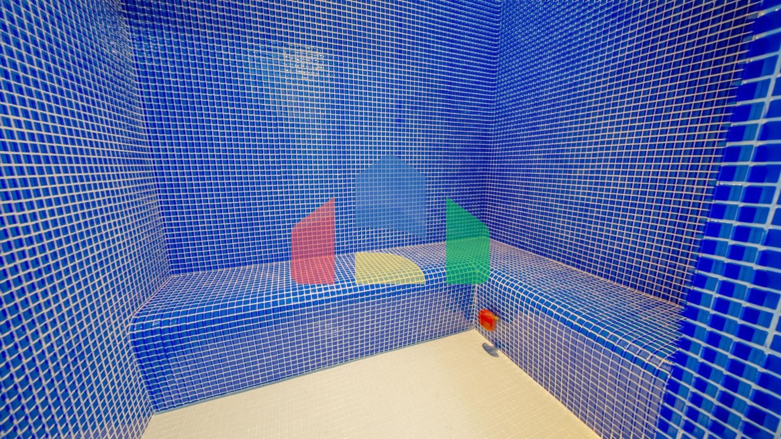 РОСКОШНАЯ ВИЛЛА ДЛЯ БОЛЬШОЙ СЕМЬИ В ФИНЕСТРАТЕ