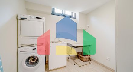 РОСКОШНАЯ ВИЛЛА ДЛЯ БОЛЬШОЙ СЕМЬИ В ФИНЕСТРАТЕ