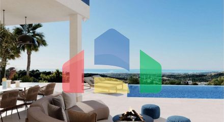 Luxury Villa with Pool in Golf Bahía
