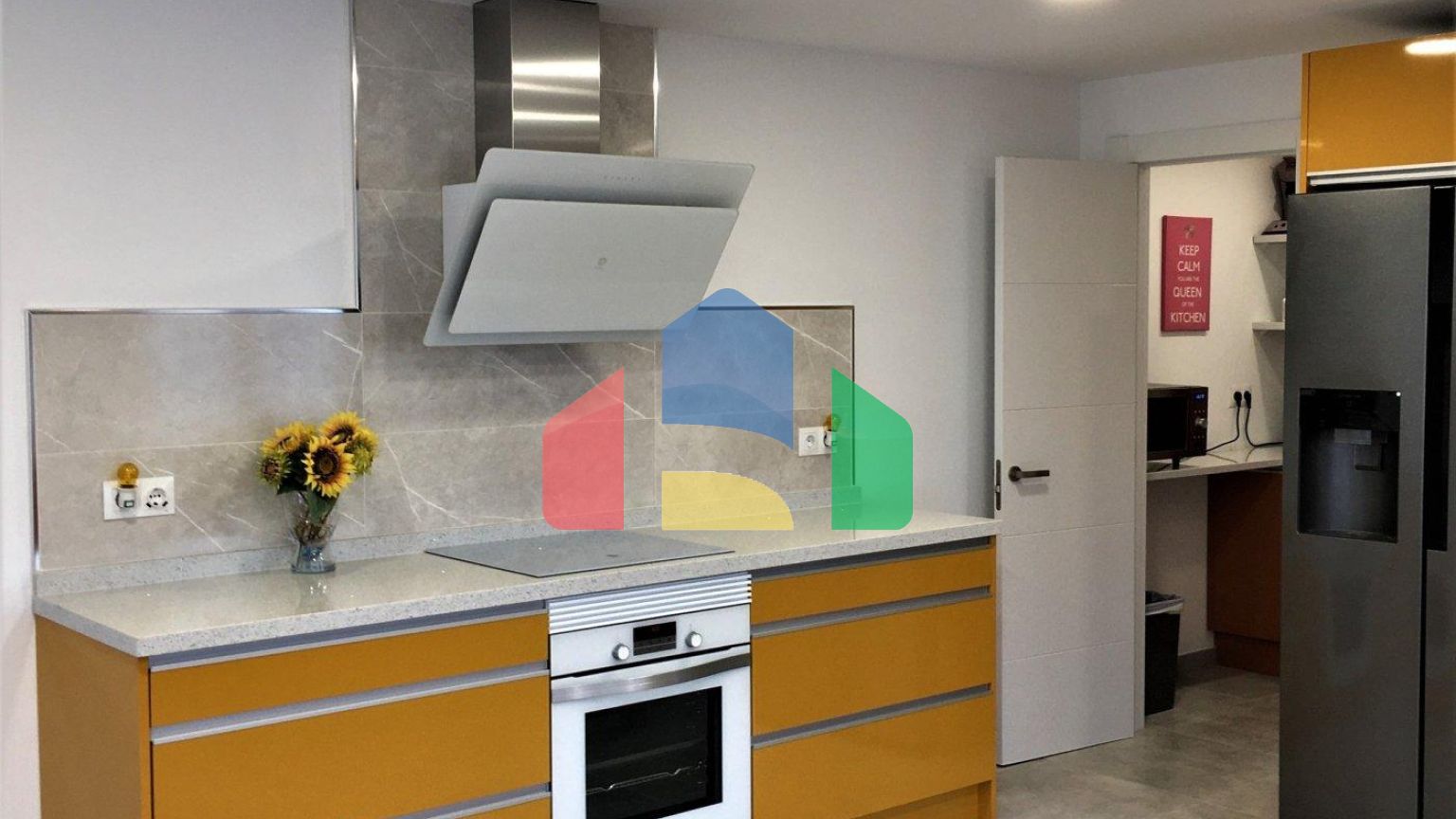 ВЕЛИКОЛЕПНЫЙ ПЕНТХАУС В БЕНИДОРМЕ В ЛА КАЛА С ВИДОМ НА МОРЕ